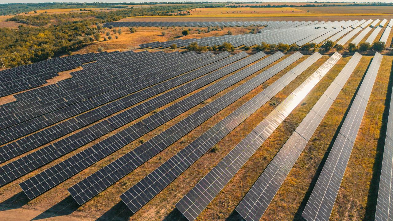 Implementing Advanced Battery Storage For Global Energy Security